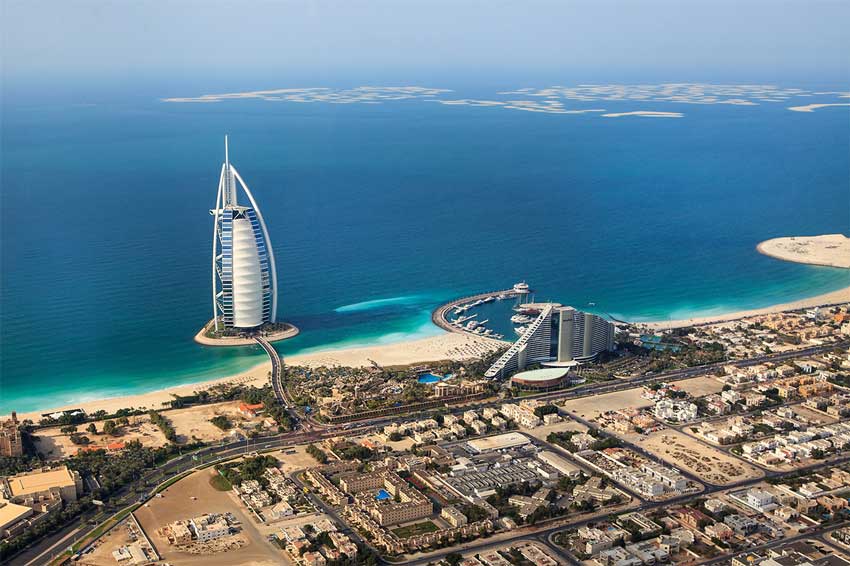 Read more about the article Living in Dubai in 2025: Between Modernity and Opportunities